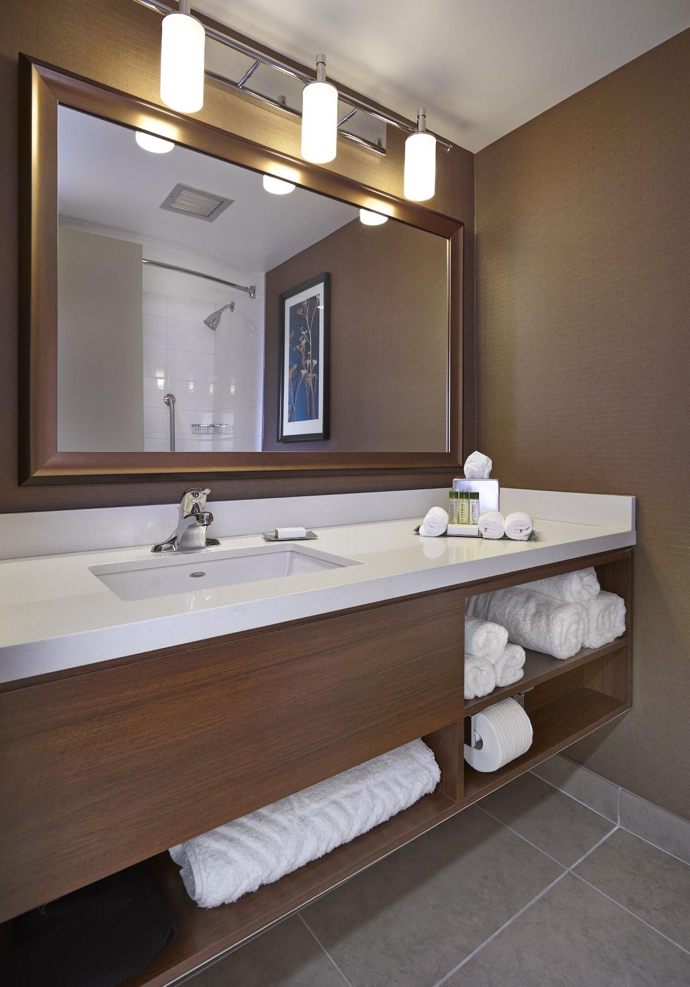 Doubletree By Hilton Hotel & Conference Centre Regina Buitenkant foto