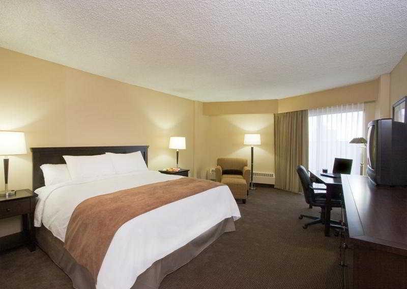 Doubletree By Hilton Hotel & Conference Centre Regina Buitenkant foto